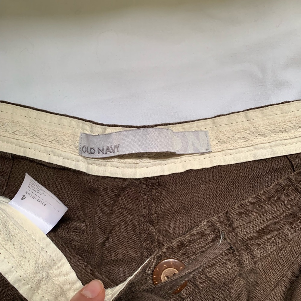 Old Navy size 4 brown linen shorts - Picture 3 of 5